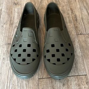 Vans Slip-On TRK Shoe (Color: Grapeleaf) Men’s Size 9